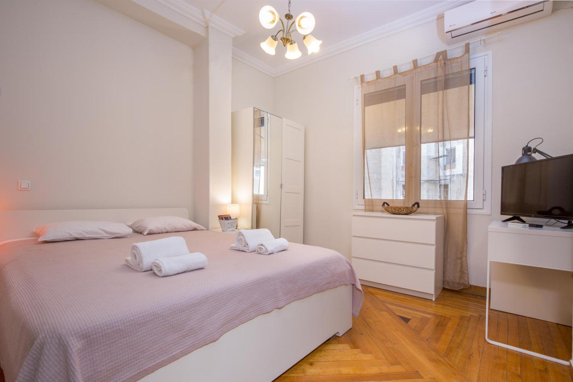 Downtown Quiet Apartment On A Pedestrian Street アテネ エクステリア 写真