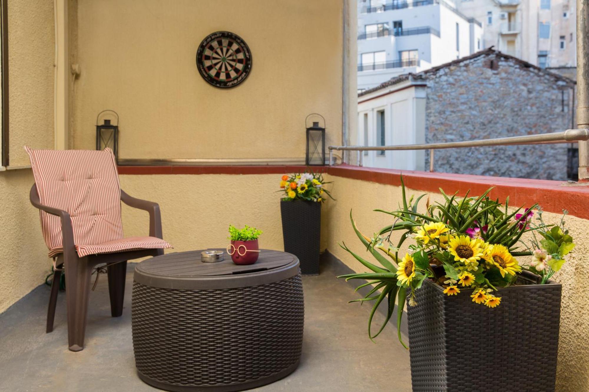 Downtown Quiet Apartment On A Pedestrian Street アテネ エクステリア 写真