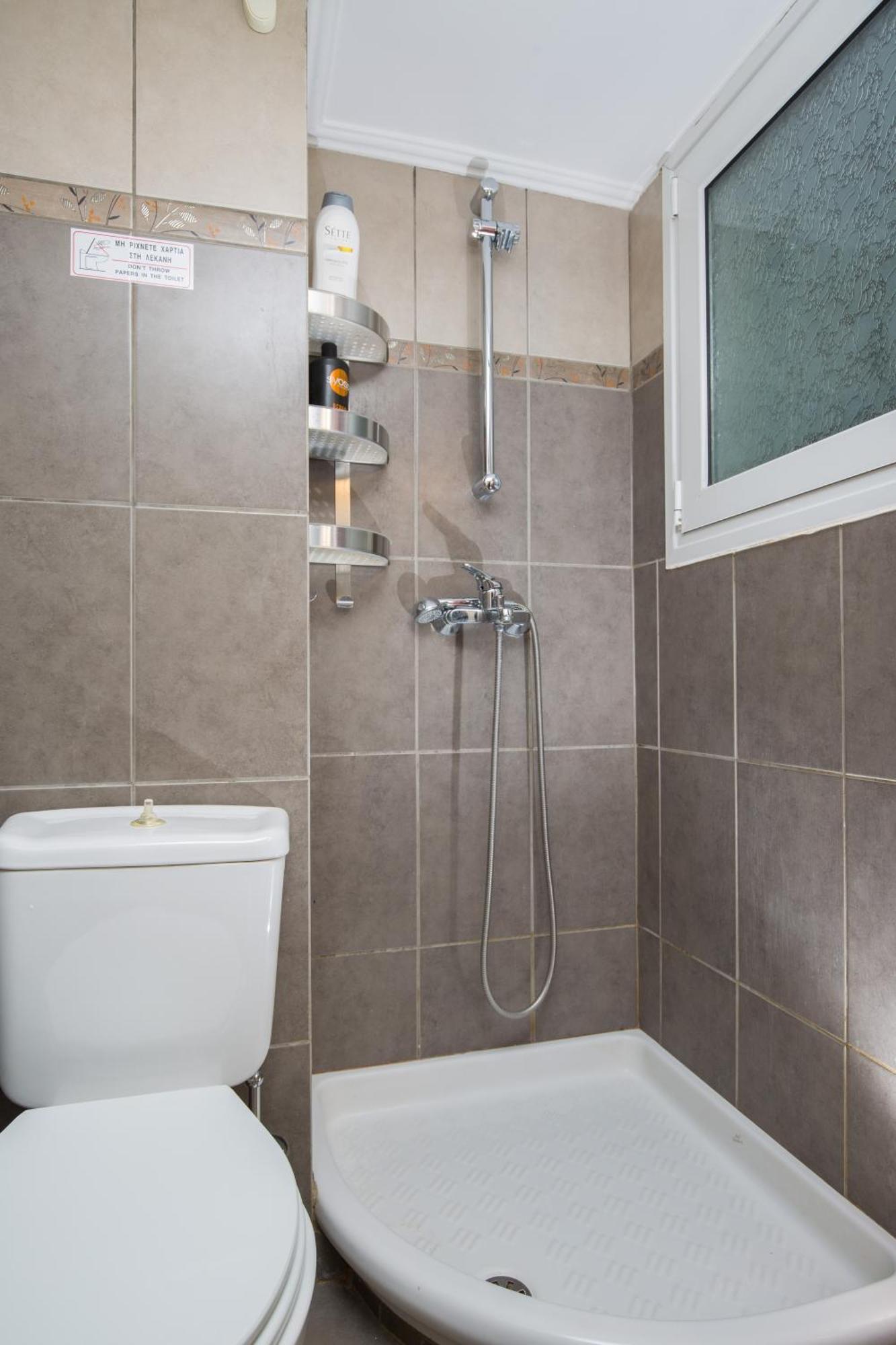Downtown Quiet Apartment On A Pedestrian Street アテネ エクステリア 写真