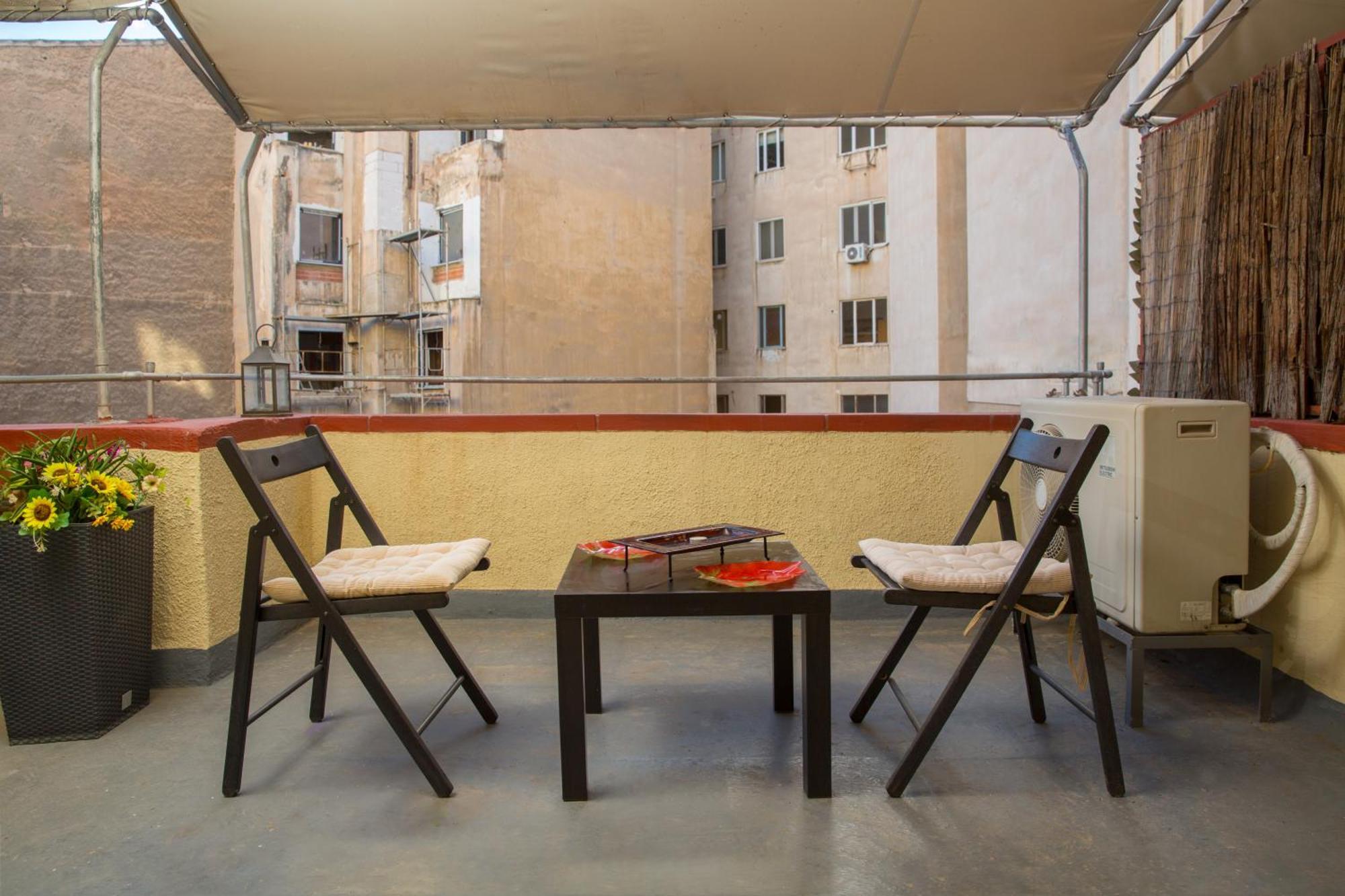 Downtown Quiet Apartment On A Pedestrian Street アテネ エクステリア 写真