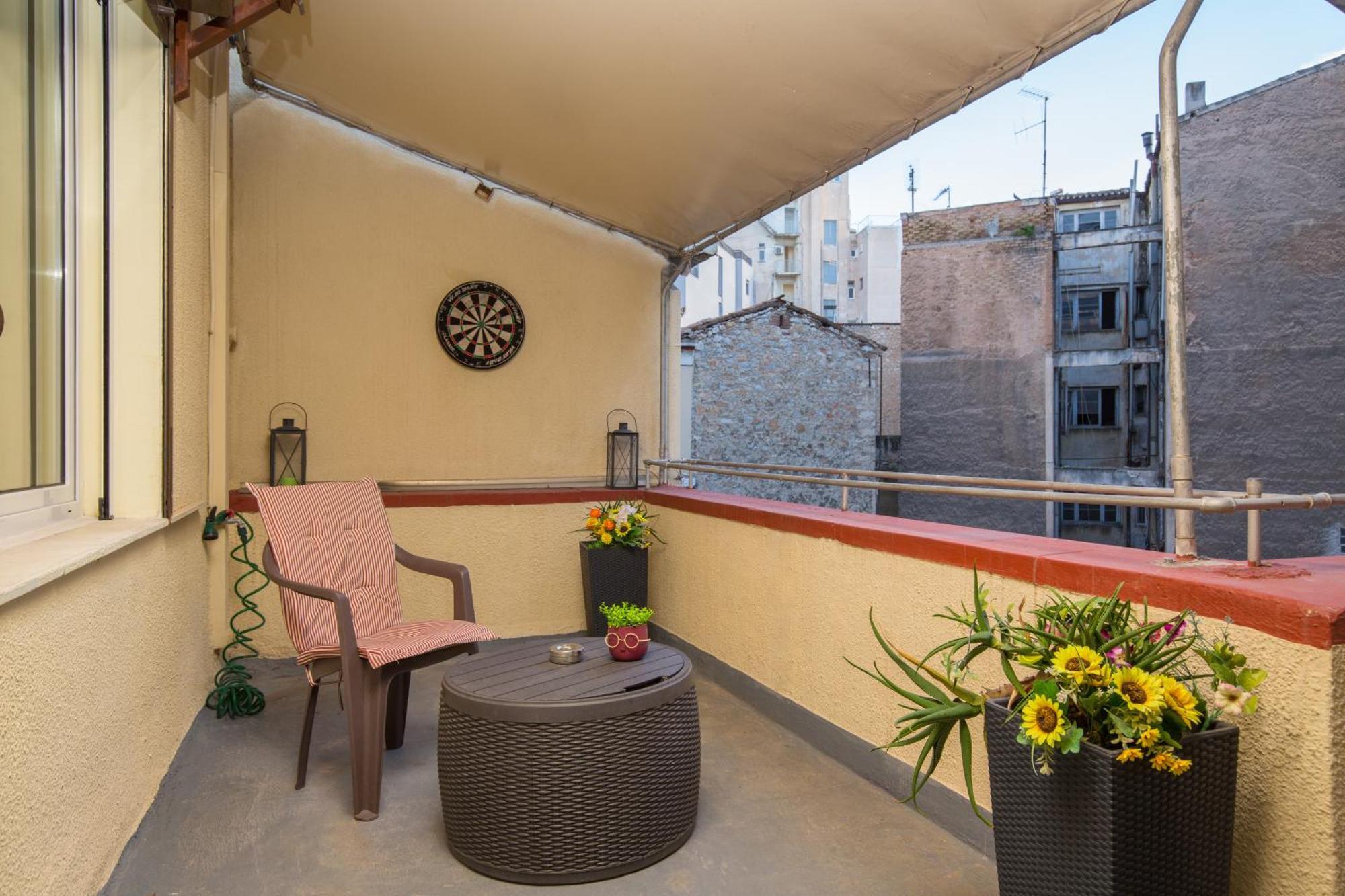 Downtown Quiet Apartment On A Pedestrian Street アテネ エクステリア 写真